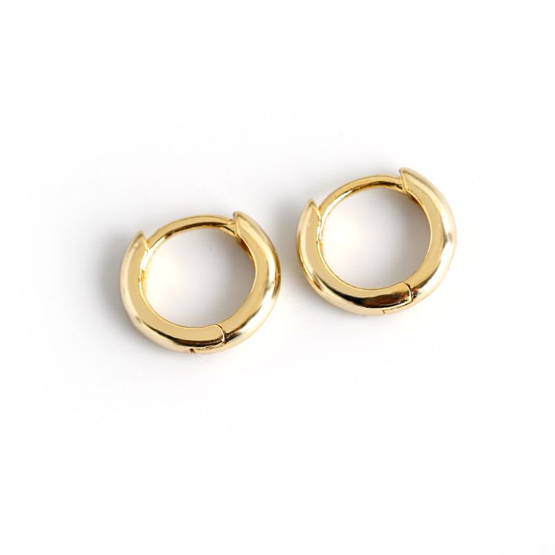 Round smooth earring