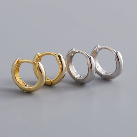 Round smooth earring
